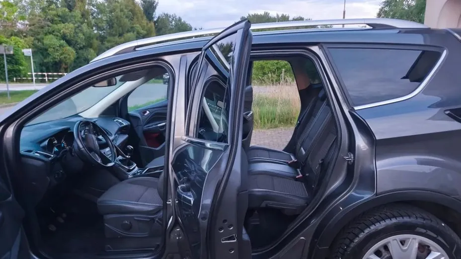 FORD Kuga -