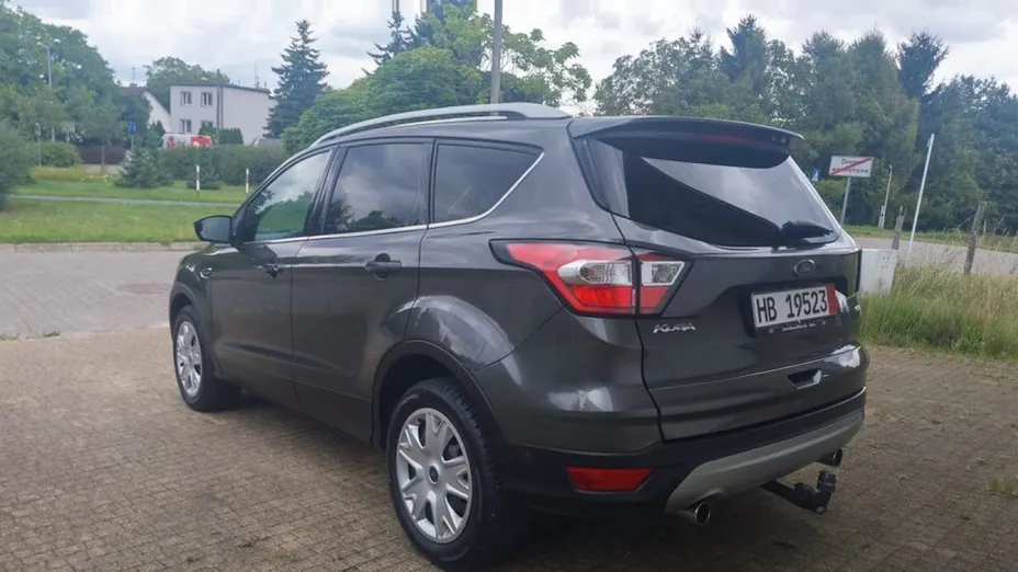 FORD Kuga -