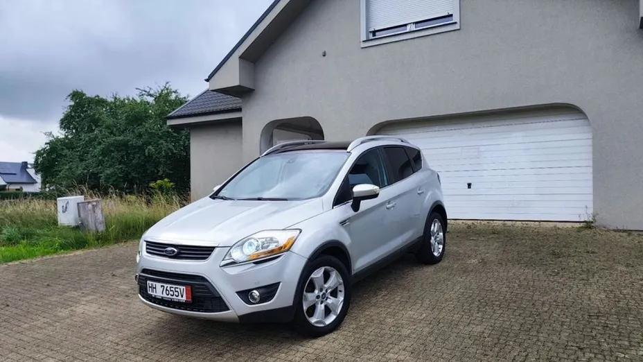 FORD Kuga -
