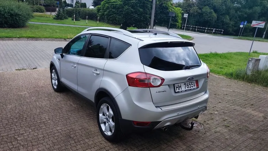 FORD Kuga -