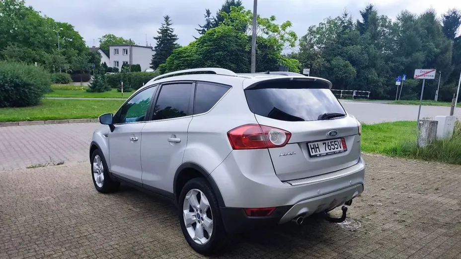 FORD Kuga -