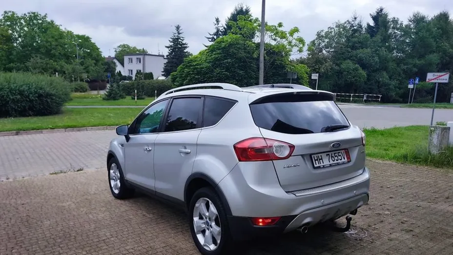 FORD Kuga -