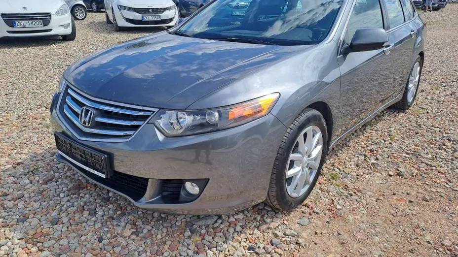 HONDA Accord -
