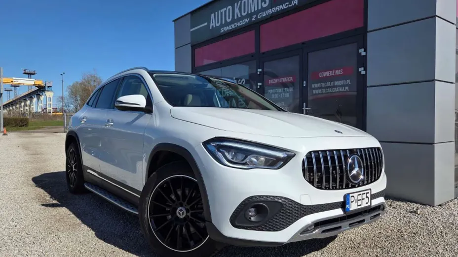 MERCEDES-BENZ GLA -