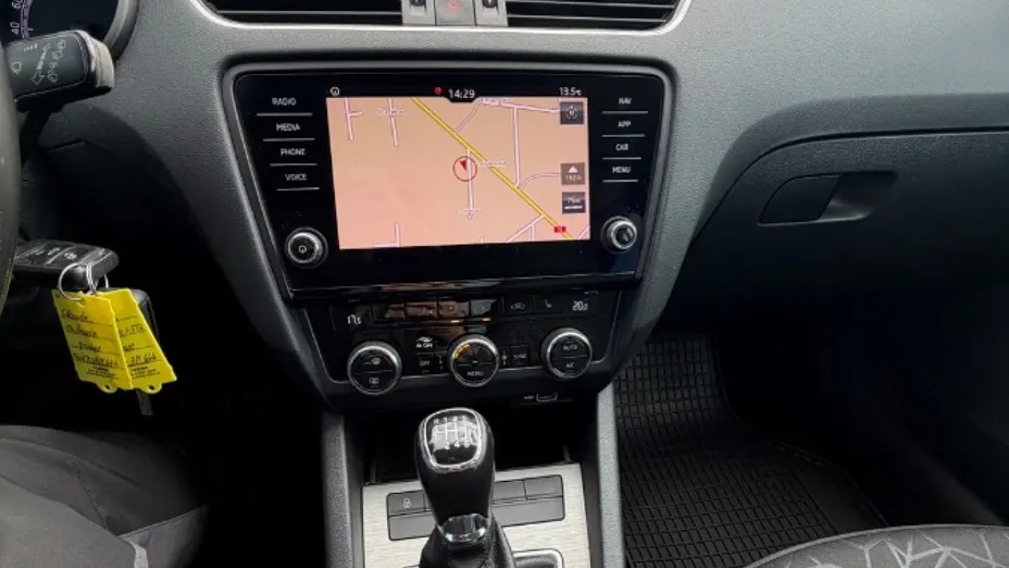 SKODA Octavia -
