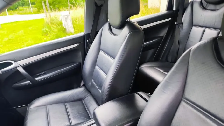 PORSCHE Cayenne -