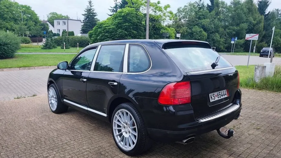 PORSCHE Cayenne -