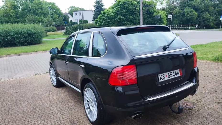 PORSCHE Cayenne -
