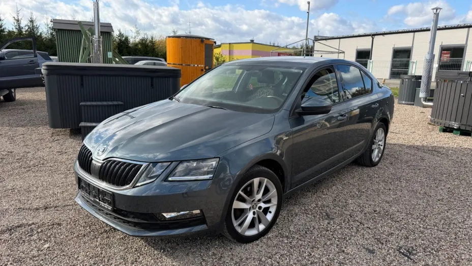SKODA Octavia -