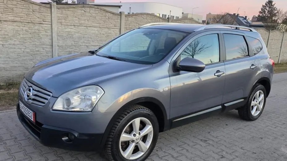 NISSAN Qashqai -