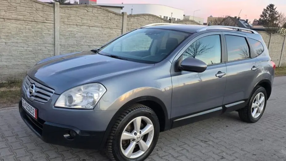 NISSAN Qashqai -