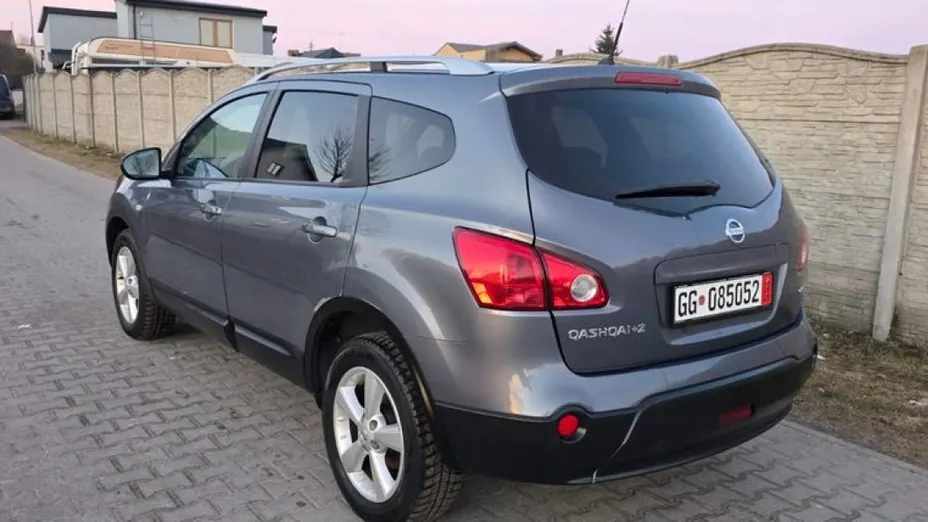 NISSAN Qashqai -