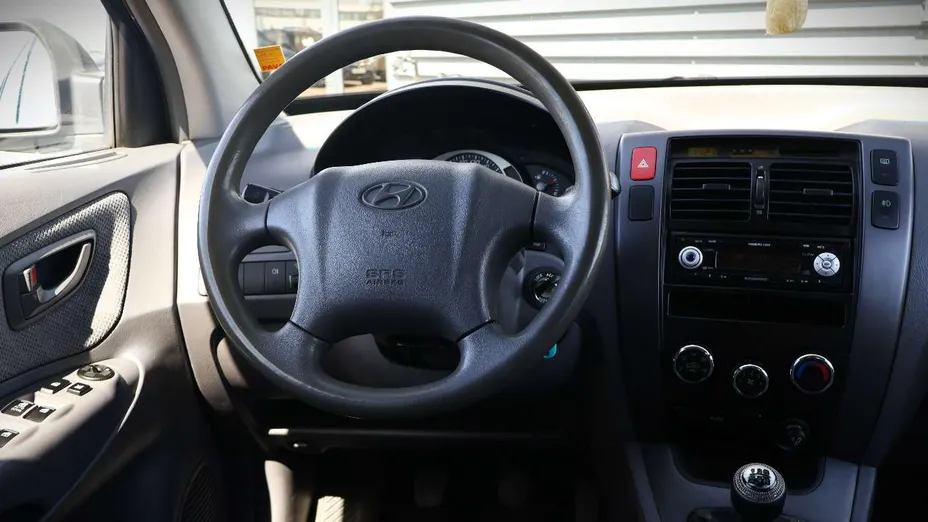 HYUNDAI Tucson -