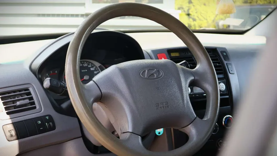 HYUNDAI Tucson -