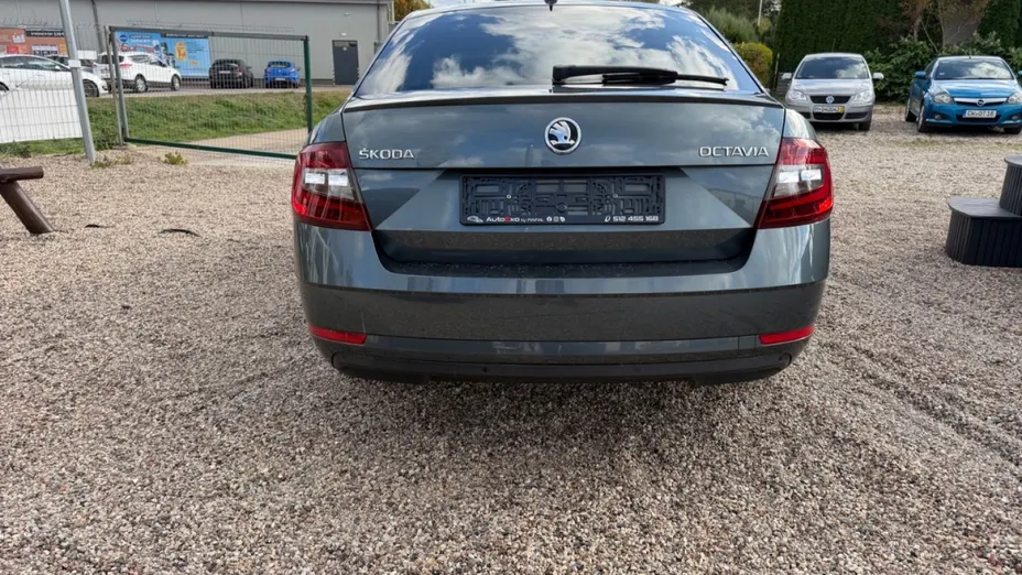 SKODA Octavia -