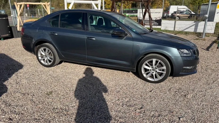 SKODA Octavia -