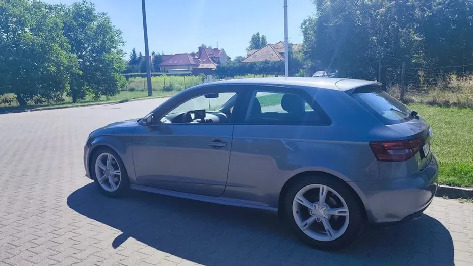 AUDI A3 -
