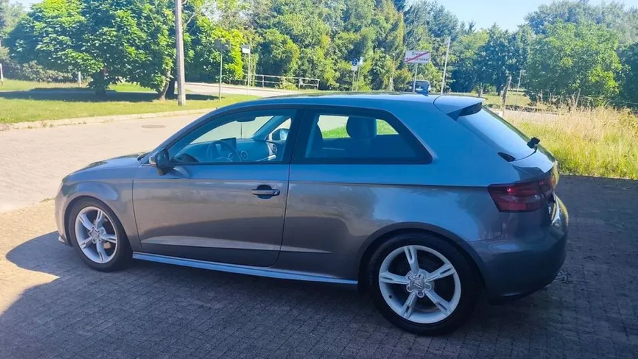 AUDI A3 -