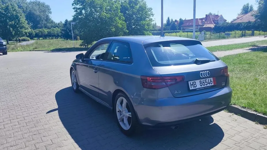 AUDI A3 -