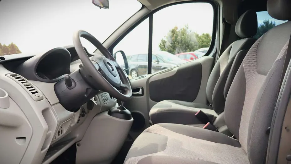 OPEL Vivaro -