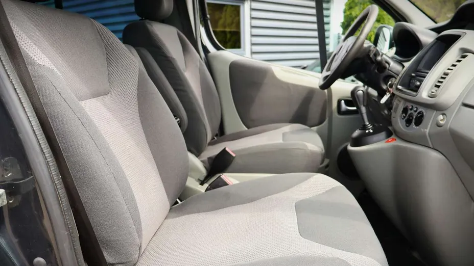 OPEL Vivaro -