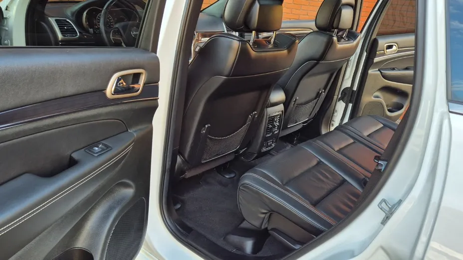 JEEP Grand Cherokee -