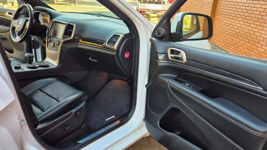 JEEP Grand Cherokee -