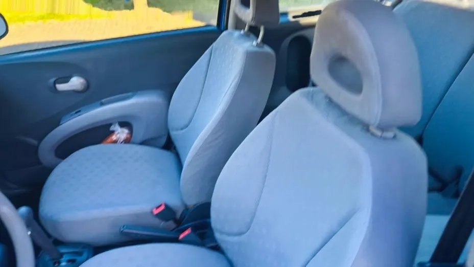 NISSAN Micra -