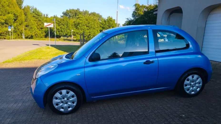NISSAN Micra -