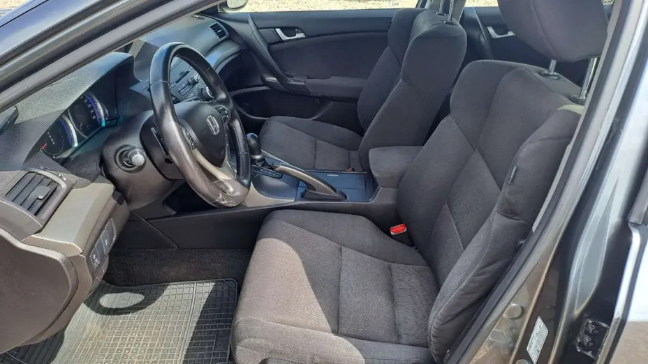 HONDA Accord -