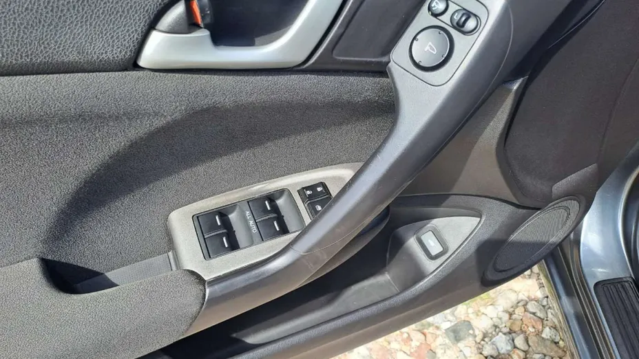 HONDA Accord -