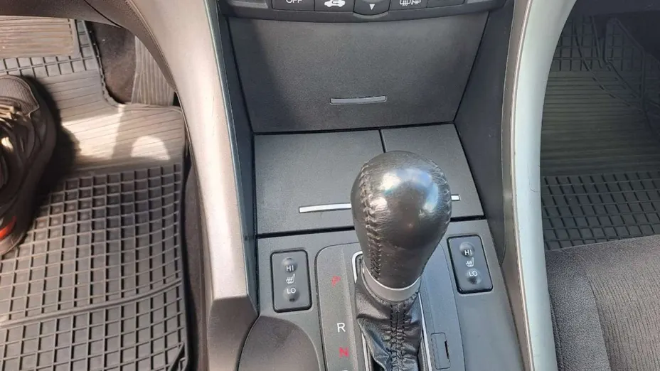HONDA Accord -
