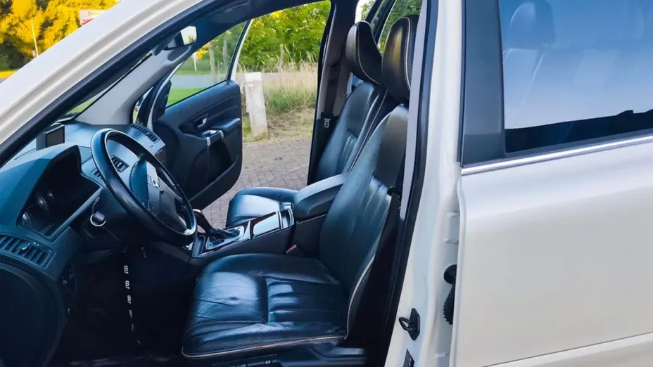 VOLVO XC90 -
