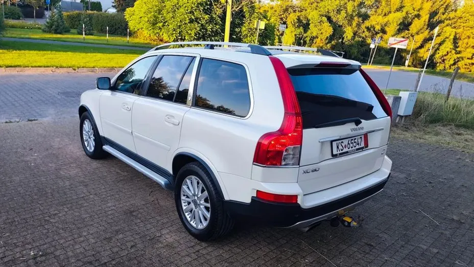 VOLVO XC90 -
