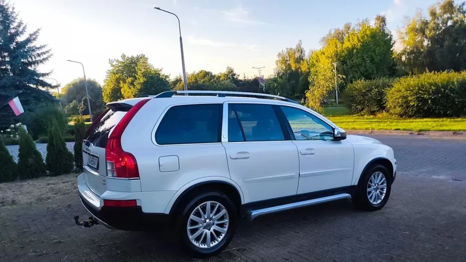 VOLVO XC90 -