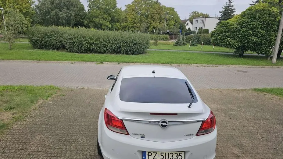 OPEL Insignia -