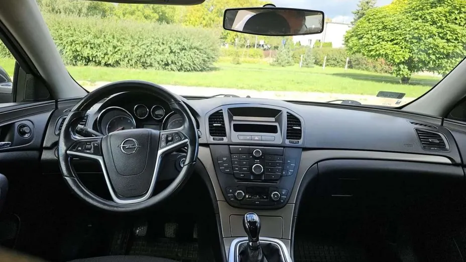OPEL Insignia -