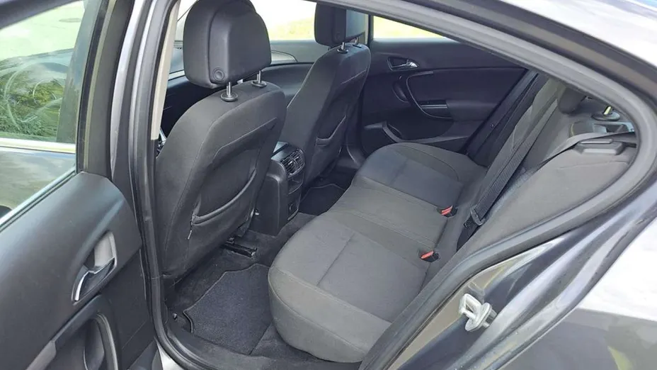 OPEL Insignia -