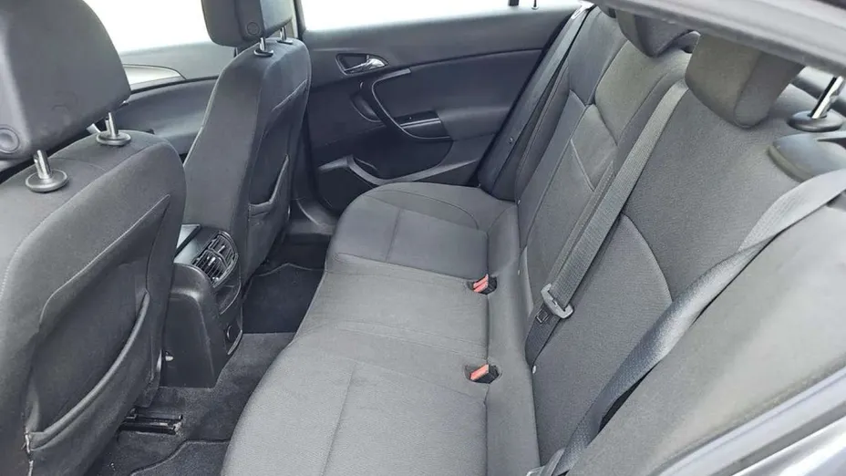 OPEL Insignia -