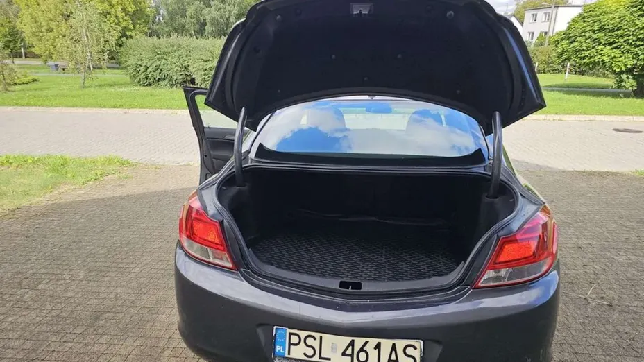OPEL Insignia -
