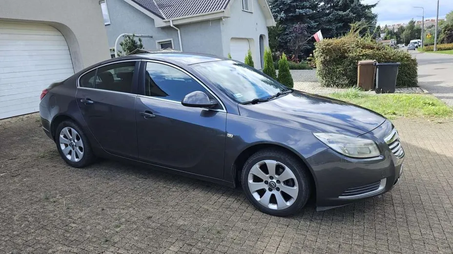 OPEL Insignia -