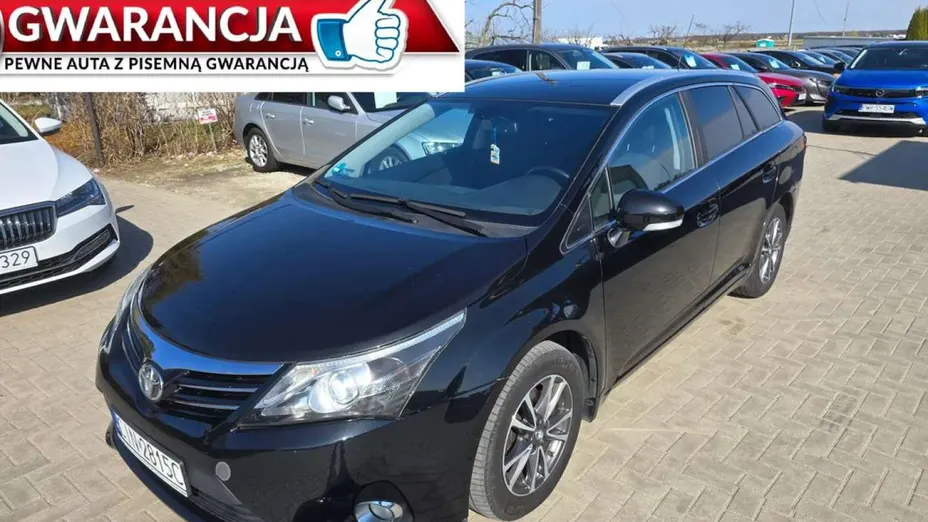 TOYOTA Avensis -