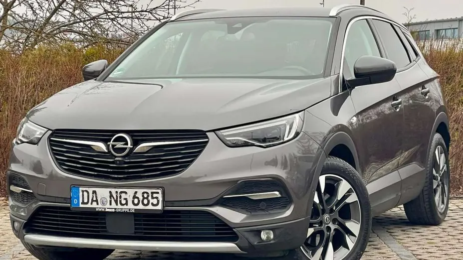 OPEL Grandland X -
