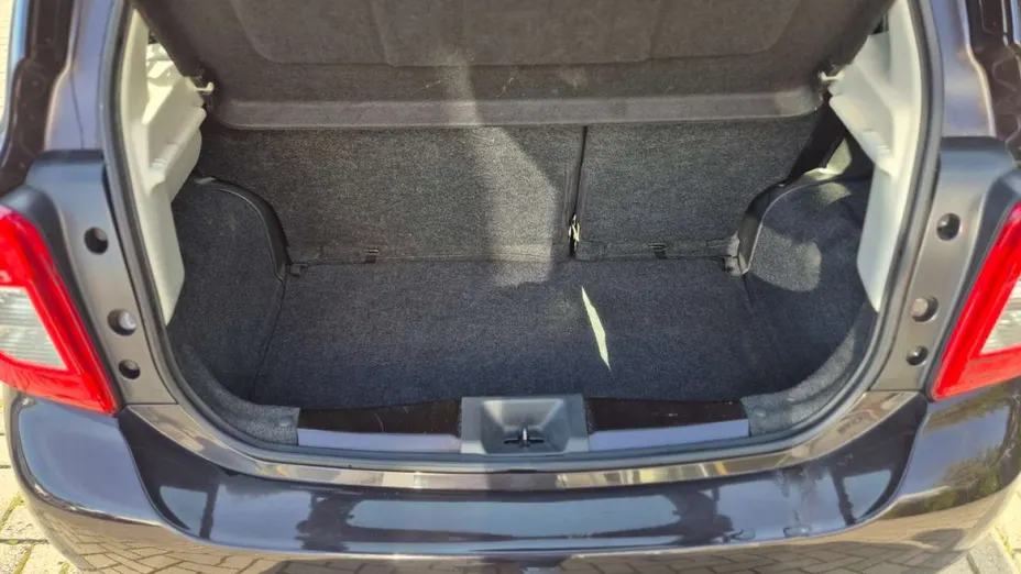 NISSAN Micra -