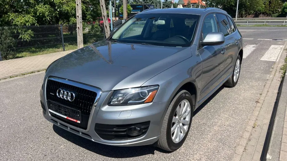 AUDI Q5 -