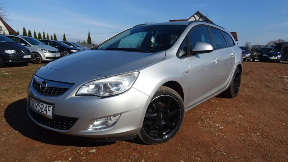 OPEL Astra -