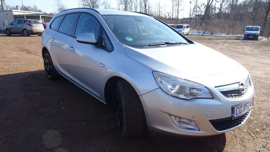 OPEL Astra -