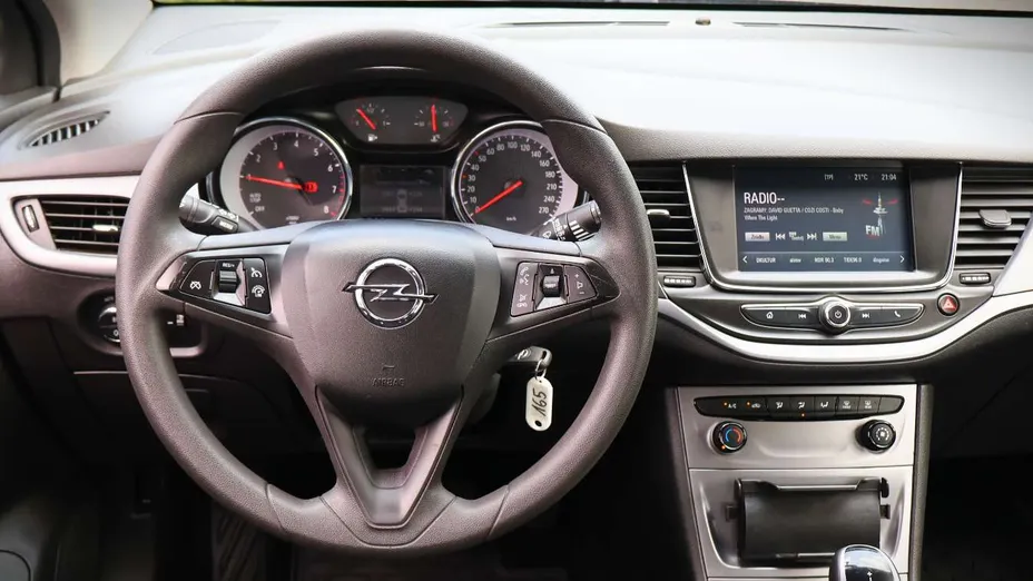 OPEL Astra -