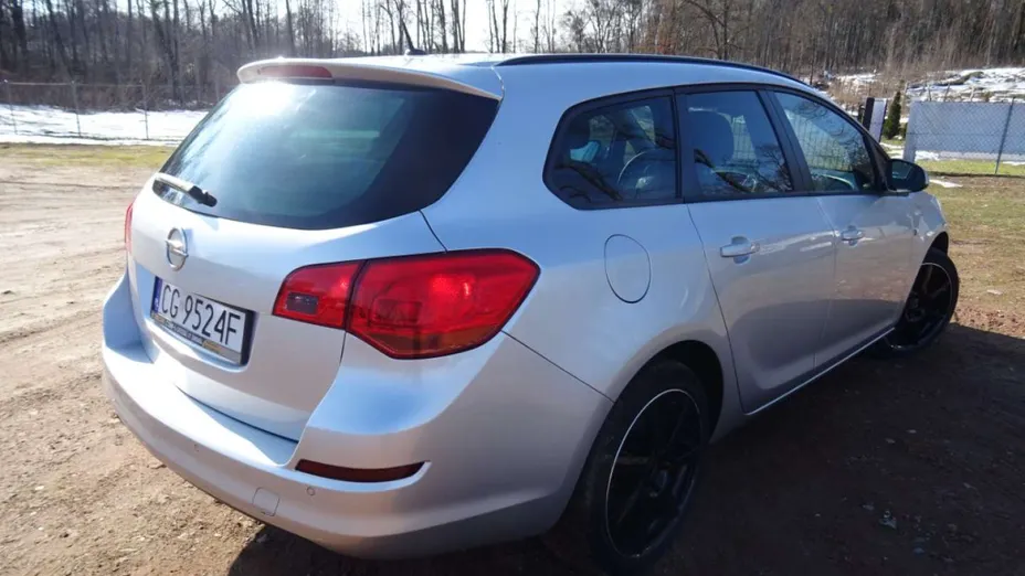 OPEL Astra -