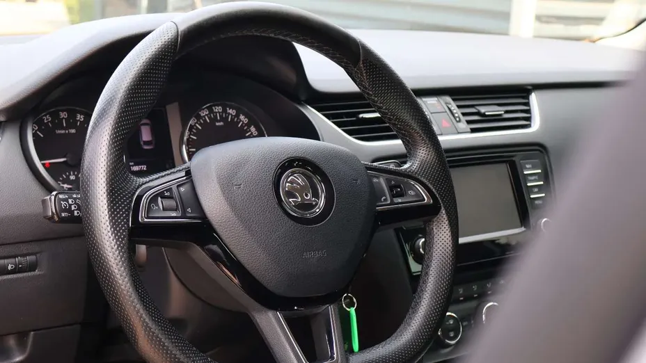 SKODA Octavia -